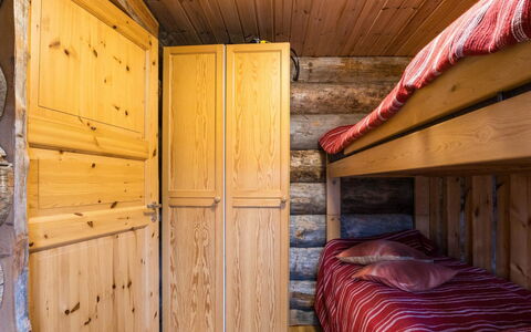 Lomaylläs D58 Palovaarankaarre 11B: Svømmepøl, Stuehus, Estate, Villa, Udvej, Eco Hotel, Hacienda, Backyard