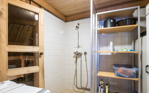 Lomaylläs D58 Palovaarankaarre 11B: Svømmepøl, Stuehus, Estate, Villa, Udvej, Eco Hotel, Hacienda, Backyard