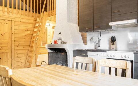 Lomaylläs H113 Pistopolku 5A: Vandvej, Bank, Vandløb, Sø, Sommerhus, Skov, Kanal, Reservoir, Bjælkehytte