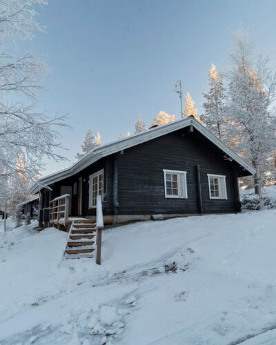 Lomaylläs Maja, Palovaarankaarre 6 a