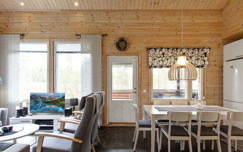 Päivänsäde 8 Lapinkulta: Træ, Arkitektur, Tag, Hjem, Hus, Sommerhus, Dør, Sidespor, Garden Bygninger, Hårdttræ