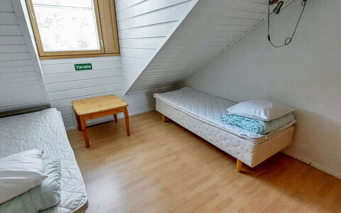 Aihki C O Villa Armas 50: Træ, Arkitektur, Tag, Hjem, Hus, Sommerhus, Dør, Sidespor, Garden Bygninger, Hårdttræ