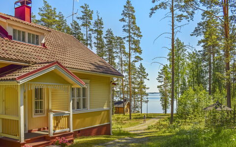 Villa Kukkapää: Træ, Sommerhus, Bjælkehytte, Skov, Skur, Garden Bygninger, Lærk, Woodland, Bejdse