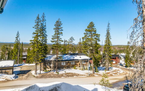 Karhunvartijan Linna C22: Træ, Sidespor, Sommerhus, Hus, Hjem, Planke, Garden Bygninger, Bjælkehytte, Hårdttræ, Veranda