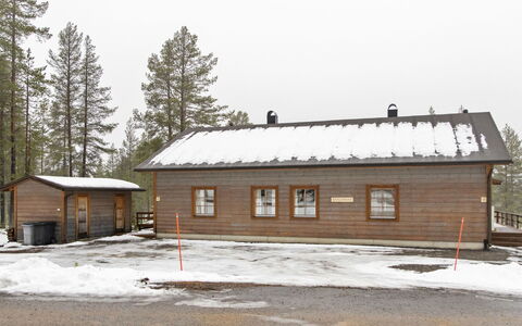 Kivalonmaa a: Sommerhus, Hus, Hjem, Garden Bygninger, Sidespor, Bjælkehytte, Stuehus, Estate, Skur, Gård