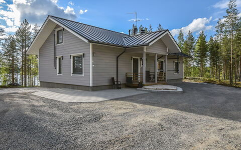 Hämyrinne: Træ, Sommerhus, Bjælkehytte, Skov, Skur, Garden Bygninger, Lærk, Woodland, Bejdse
