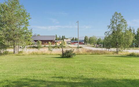 Ylläskarpalo 1 Päätyhuoneisto: Himmel, Græs, Træ, Almindeligt, Land Lot, Busk, Landskab, Offentlige Rum, Landdistrikt
