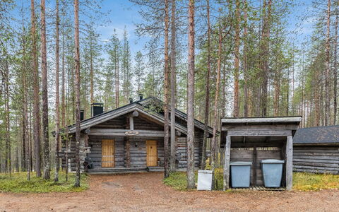 Ylläsnäkyy 7 Karkelo: Sommerhus, Hus, Hjem, Garden Bygninger, Sidespor, Bjælkehytte, Stuehus, Estate, Skur, Gård