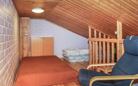 Yllästokka 7: Træ, Bank, Hus, Sommerhus, Sø, Dam, Skov, Bjælkehytte