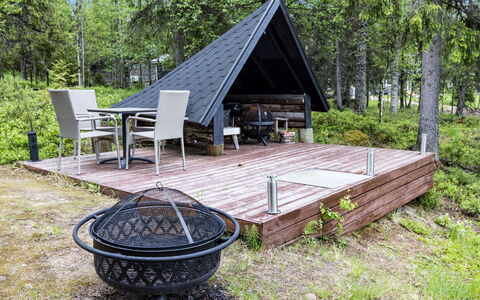 Imponlampi: Træ, Sidespor, Sommerhus, Hus, Hjem, Planke, Garden Bygninger, Bjælkehytte, Hårdttræ, Veranda