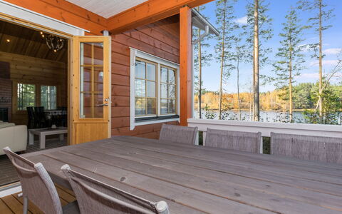 Telkkä: Træ, Sommerhus, Bjælkehytte, Skov, Skur, Garden Bygninger, Lærk, Woodland, Bejdse