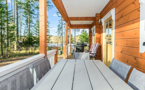 Telkkä: Træ, Sommerhus, Bjælkehytte, Skov, Skur, Garden Bygninger, Lærk, Woodland, Bejdse