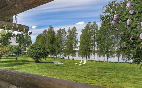 Keskiniemi: Træ, Bank, Hus, Sommerhus, Sø, Dam, Skov, Bjælkehytte