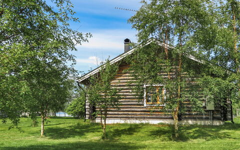 Keskiniemi: Træ, Bank, Hus, Sommerhus, Sø, Dam, Skov, Bjælkehytte