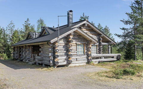 Kelovalta 7B: Træ, Sidespor, Sommerhus, Hus, Hjem, Planke, Garden Bygninger, Bjælkehytte, Hårdttræ, Veranda