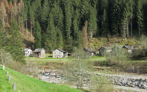 Rustico Cà Dru Lurenz: Vand, Himmel, Plante, Naturlige Landskab, Golfbane, Træ, Vegetationen, Land Lot, Highland