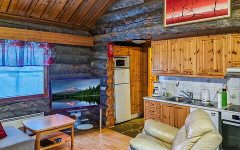 Tokkapirtti 3: Træ, Sommerhus, Bjælkehytte, Skov, Skur, Garden Bygninger, Lærk, Woodland, Bejdse