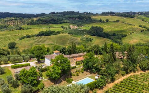 Castellina in Chianti 975: Estate, Mad, Plantation, Landbrug, Landscaping, Hacienda, Stuehus, Villa, Eco Hotel, Fugleperspektiv