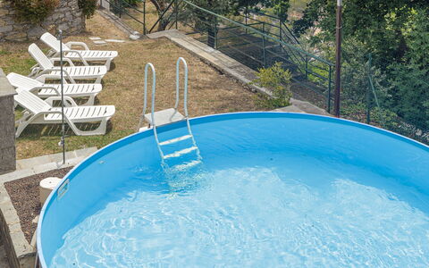 Villa Pia Con Piscina a Recco: Svømmepøl, Vand, Ejendom, Fritid, Ejendom, Hus, Ferie, Jacuzzi, Rektangel, Kompositmateriale