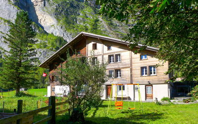 Chalet Wychel 8B 201.2: Plante, Ejendom, Bygning, Vindue, Træ, Blad, Naturlige Landskab, Hus, Land Lot, Sommerhus