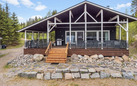 Kalliolaakso: Træ, Veranda, Arkitektur, Sommerhus, Hjem, Hus, Tag, Land Lot, Sidespor, Bjælkehytte