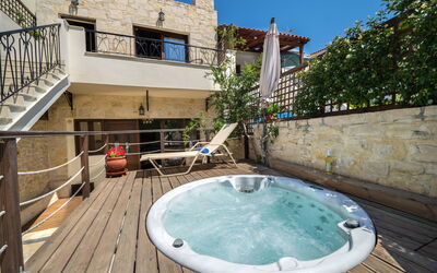 Panormos, Rethymnon 10: Vand, Himmel, Ejendom, Bygning, Azure, Vindue, Svømmepøl, Plante, Fritid