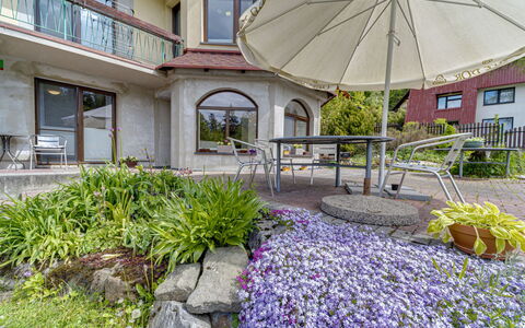 Wisła: Have, Landscaping, Gård, Backyard, Gårdsplads, Udendørs Møbler, Gårdhave, Udvej, Indkørsel, Walkway