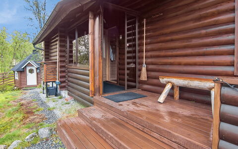 Haltinsaana: Træ, Sommerhus, Bjælkehytte, Skov, Skur, Garden Bygninger, Lærk, Woodland, Bejdse