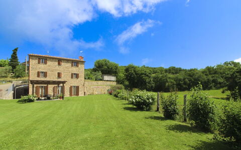 Poggio del Fabbro: Hus, Landdistrikt, Estate, Land Lot, Hjem, Sommerhus, Almindeligt, Stuehus, Have, Lawn