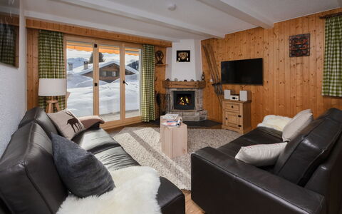 Baroudeur B04: Møbel, Træ, Hjem, Indretning, Loft, Hus, Stue, Couch, Sommerhus, Værelse