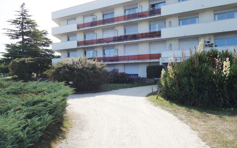 Port Blanc: Ejendom, Boligområde, Ejendom, Bygning, Lejlighed, Hus, Arkitektur, Kvarter, Land Lot, Ejerlejlighed