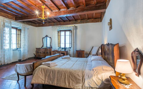 La Terrazza: Møbel, Soveværelse, Seng, Bed Frame, Loft, Sengetøj, Hjem, Sengetøj, Etage, Værelse