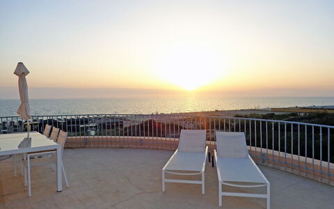 Suite 48: Himmel, Hav, Ejendom, Horisont, Morgen, Møbel, Ocean, Solopgang, Solnedgang, Ejendom