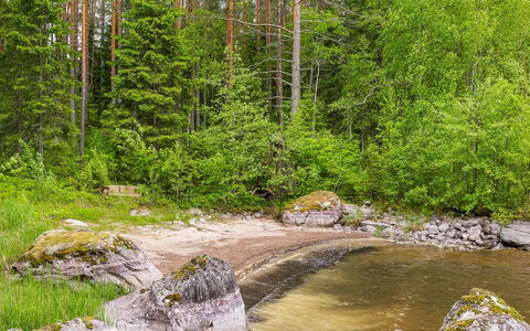 Kainaloranta: Møbel, Stol, Udendørs Møbler, Bord, Træ, Udendørs Bord, Køkken & Spisebord, Skygge, Have, Paraply