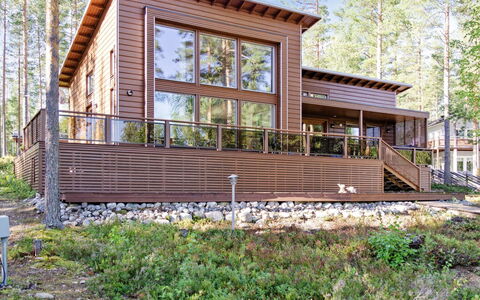 Pielislinna Loma-Koli: Træ, Bank, Hus, Sommerhus, Sø, Dam, Skov, Bjælkehytte