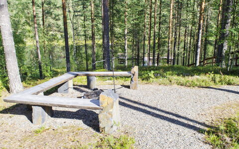 Otsopirtti, Maria: Møbel, Stol, Udendørs Møbler, Bord, Træ, Udendørs Bord, Køkken & Spisebord, Skygge, Have, Paraply