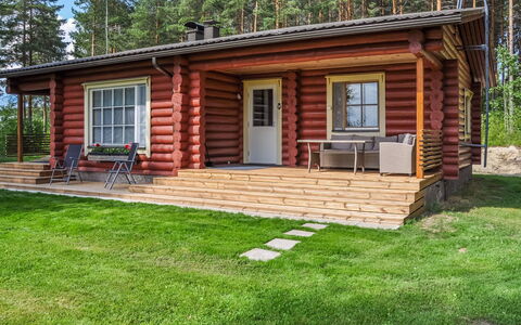 Piilopirtti: Træ, Bank, Hus, Sommerhus, Sø, Dam, Skov, Bjælkehytte