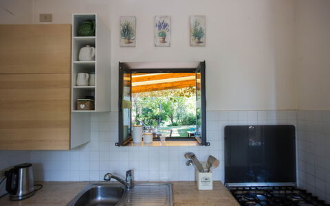 La Villa Di Ostra: Værelse, Ejendom, Køkken, Hus, Countertop, Hjem, Møbel, Bygning, Indretning, Ejendom