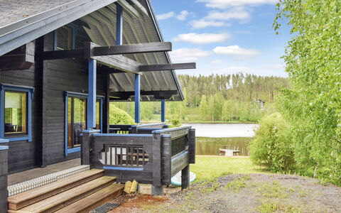 Nuppulanranta 14: Møbel, Stol, Udendørs Møbler, Bord, Træ, Udendørs Bord, Køkken & Spisebord, Skygge, Have, Paraply