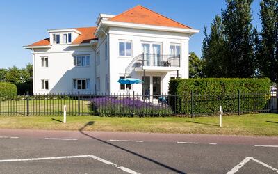 Recreatiepark Noordwijkse Duinen 102.3: Boligområde, Ejendom, Hus, Hjem, Ejendom, Bygning, Kvarter, Forstad, Stad, Arkitektur