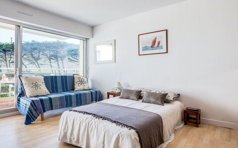Les Terrasses Port Maria: Soveværelse, Møbel, Seng, Værelse, Ejendom, Sengetøj, Sengetøj, Indretning, Bed Frame, Etage