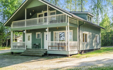 Kesäranta: Træ, Veranda, Hus, Sidespor, Sommerhus, Hjem, Tag, Dør, Estate, Stuehus