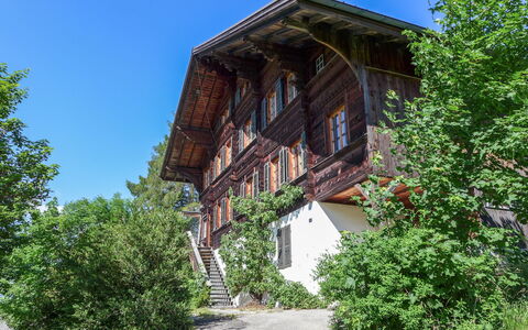 Chalet Ahorni: Hus, Bygning, Træ, Arkitektur, Landdistrikt, Sommerhus, Græs, Plante, Landskab, Hjem