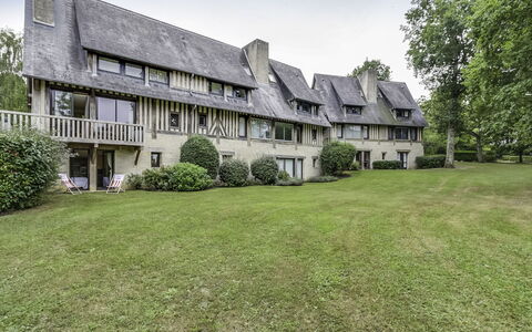 Les Hauts de Deauville: Ejendom, Hus, Estate, Bygning, Græs, Hjem, Arkitektur, Ejendom, Lawn, Boligområde