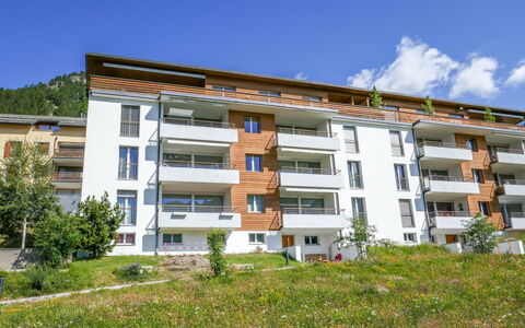 Chesa sur Puoz 7: Ejendom, Boligområde, Bygning, Lejlighed, Ejendom, Arkitektur, Hus, Blandet Brug, Ejerlejlighed, Hjem