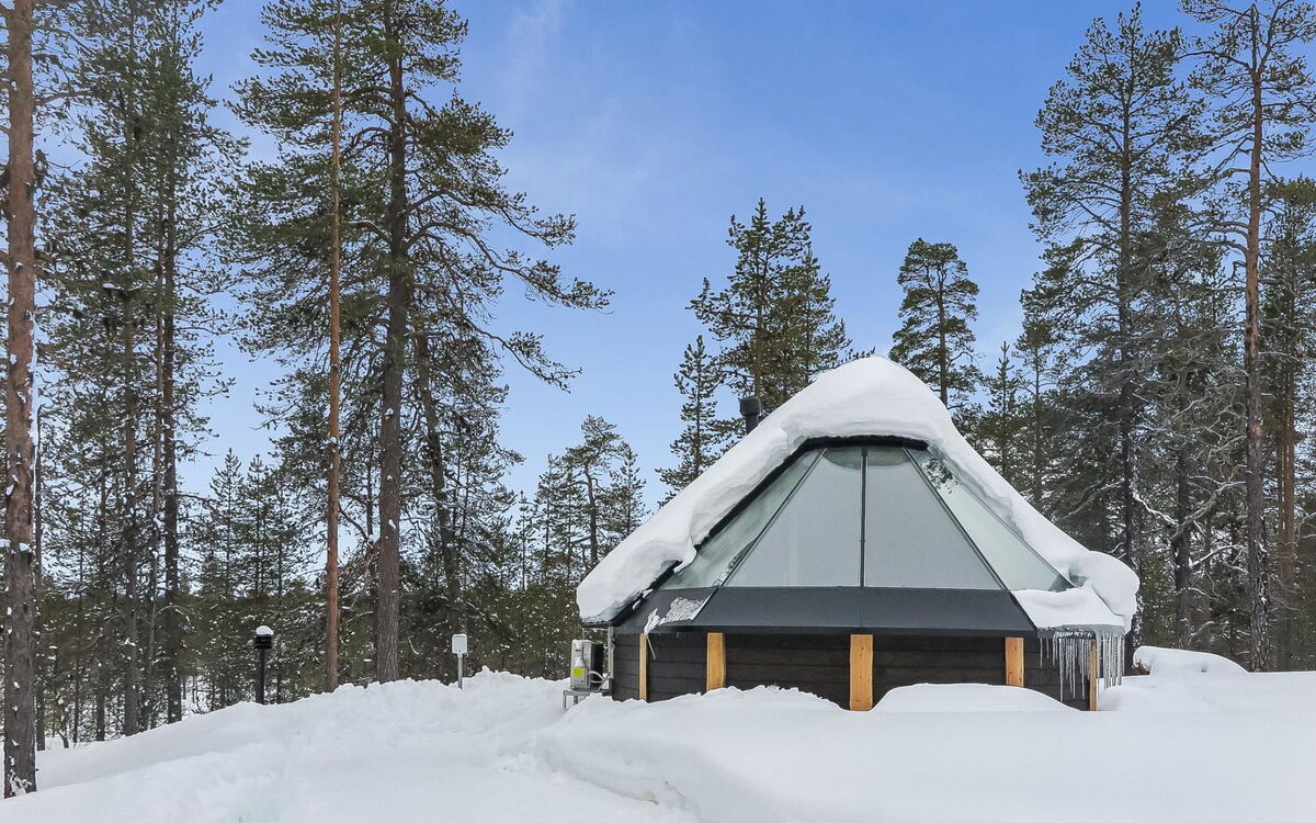 Arctic Light Hut