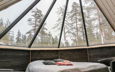 Arctic Light Hut