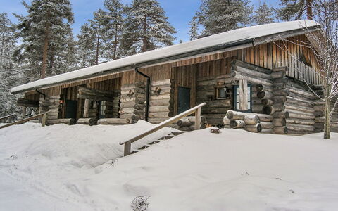 Vuokatinportti B 8: Træ, Sne, Vinter, Sommerhus, Fryser, Bjælkehytte, Lærk, Kvist, Hældning