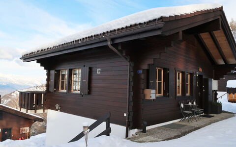 Chalet Didi: Hus, Ejendom, Sne, Hjem, Vinter, Bygning, Arkitektur, Ejendom, Tag, Materielle Værdier