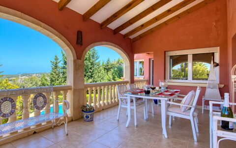 Chill Out on the Sea: Ejendom, Bygning, Ejendom, Værelse, Hus, Estate, Villa, Veranda, Møbel, Hjem